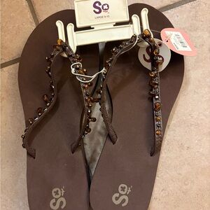 Kohl's Brown Beaded Sandals - SO Brand size 9/9.5 womens Large